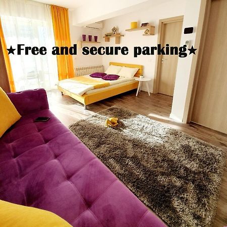 Unique Hotel Apartments Grand Residence Яш Екстериор снимка