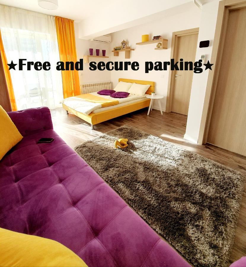 Unique Hotel Apartments Grand Residence Яш Екстериор снимка